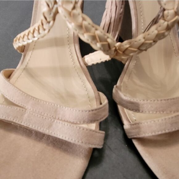 BCBGENERATION WEDGE STYLE OPEN TOE SANDAL - Picture 6 of 15